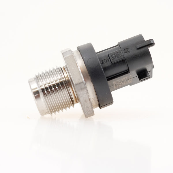 2006-2010 6.6L GM Duramax LBZ, and LMM  Rail Pressure Sensor - Diesel Parts Canada